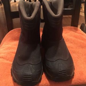 Men’s Columbia winter boots size 10